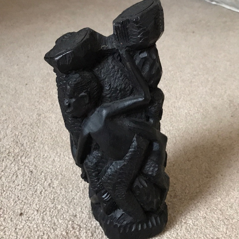 VINTAGE WOODEN STATUE